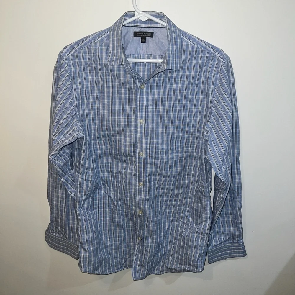 Banana Republic Blue Casual Button Down Shirt